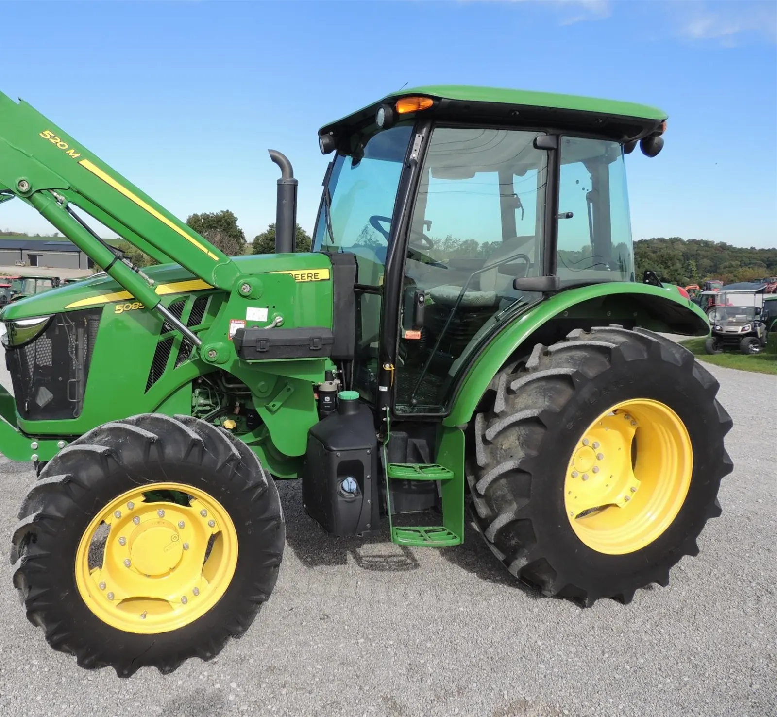 2018 John Deere 5085E