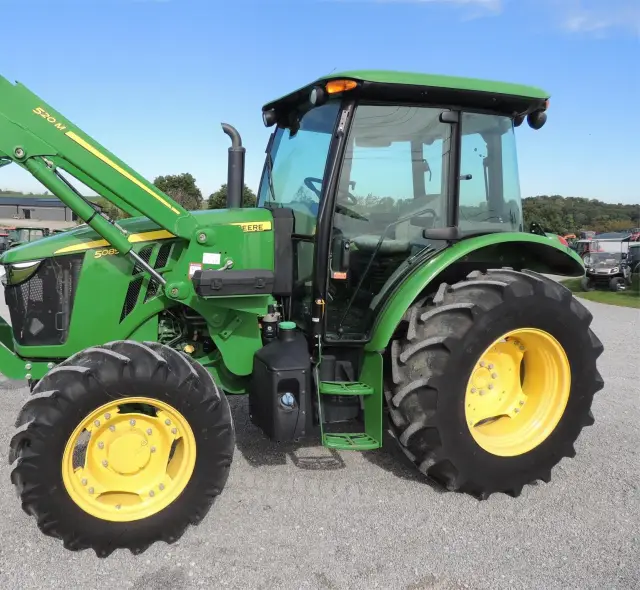 2018 John Deere 5085E